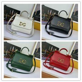 Picture of DG Lady Handbags _SKUfw106875188fw